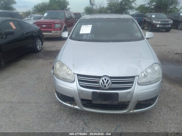 EN DESARME  !!!  VOLKSWAGEN JETTA 2006